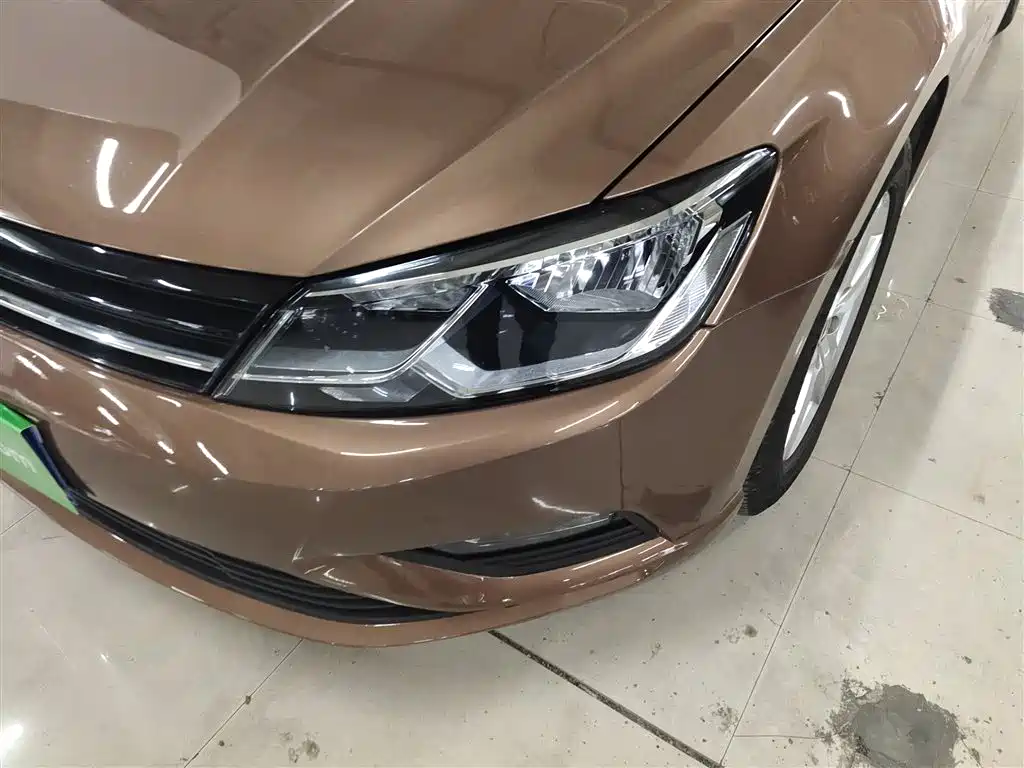 Volkswagen Lamando 2017 230TSI DSG Trend Edition фото 18