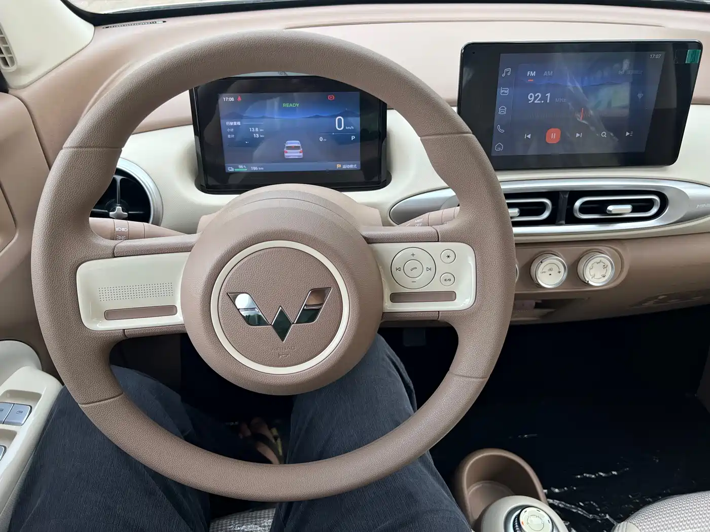 WULING AUTOMOBILE HONGGUANG MINIEV