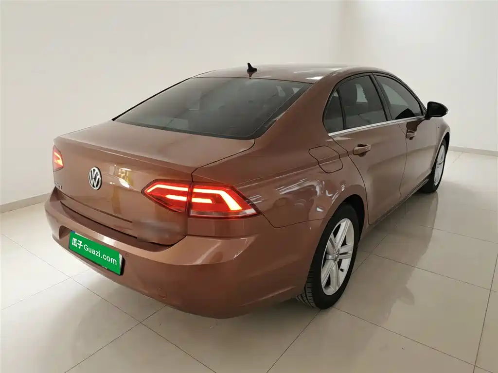 Volkswagen Lamando 2015 280TSI DSG Comfort фото 5