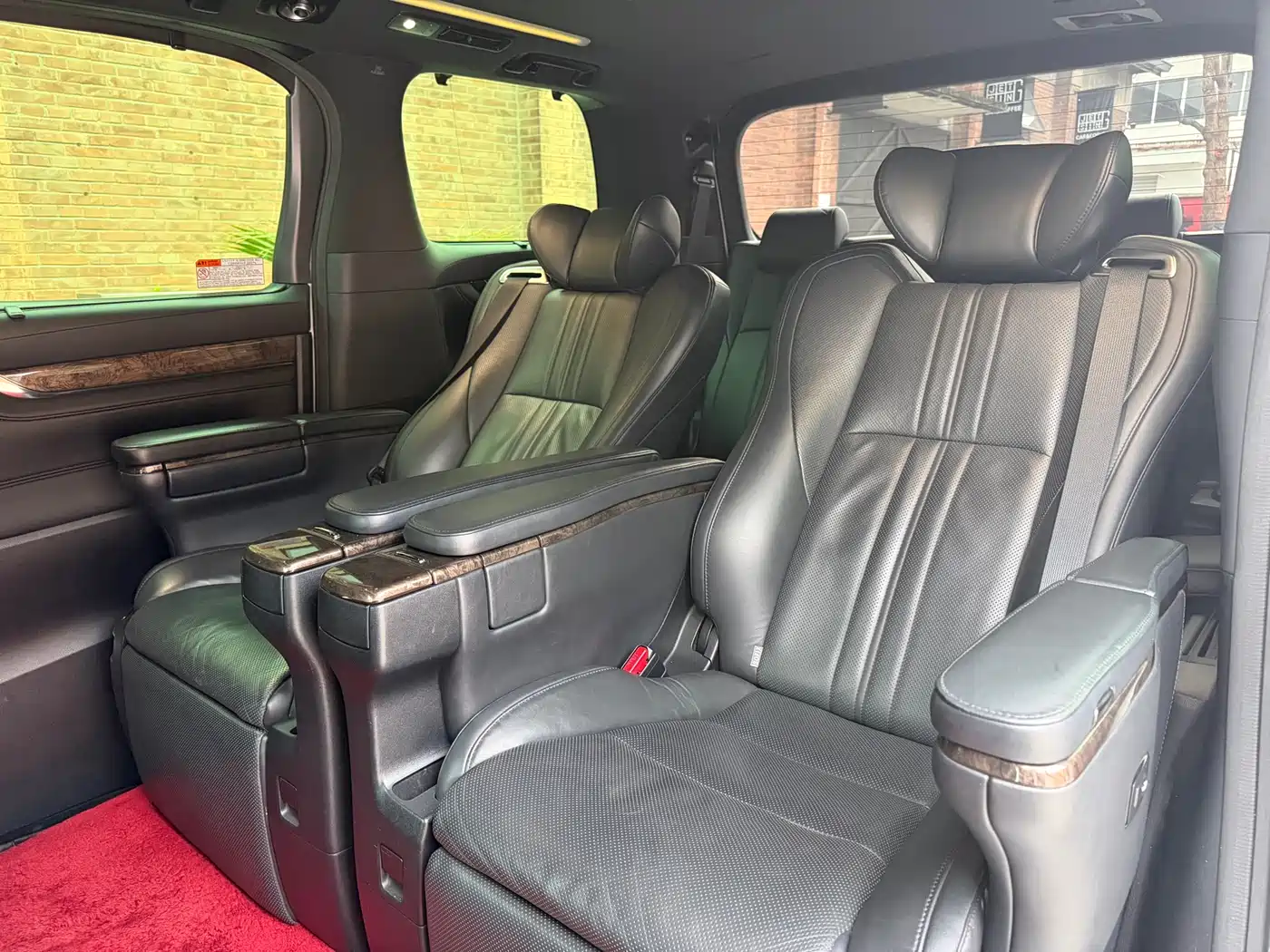 Toyota Alphard 2021 Hybrid 2.5L Premium фото 11