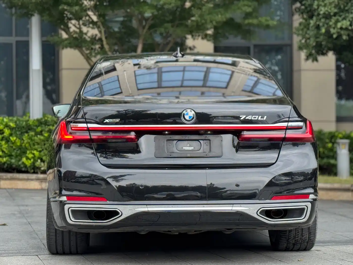 BMW 7 Series 2021 Model 740Li Leading Luxury Package фото 8
