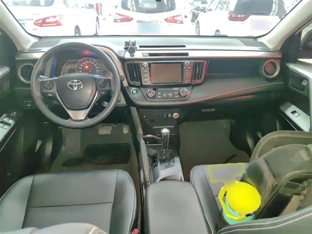 Toyota RAV4 Rongfang 2019 2.0L CVT 2WD Trend Edition China VI фото 6