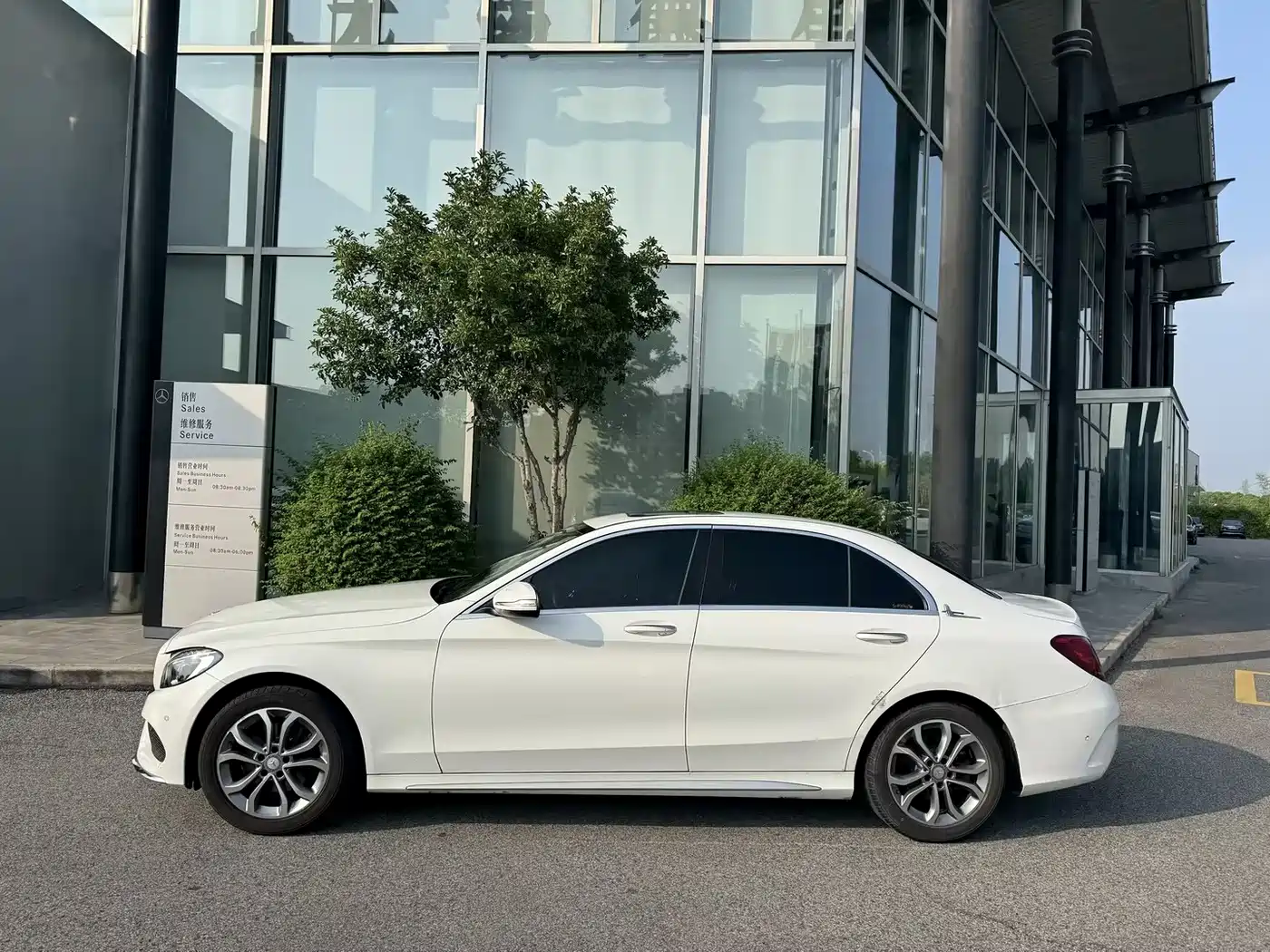 Mercedes-Benz C-Class 2016 C 180 L Sport фото 12