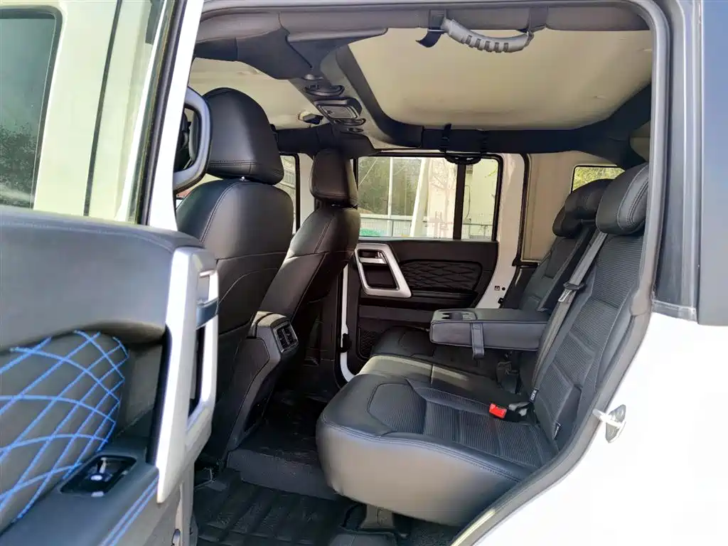 BAIC ORV Beijing Offroad BJ40 2024 2.0T Urban Hunter Glory Edition фото 10