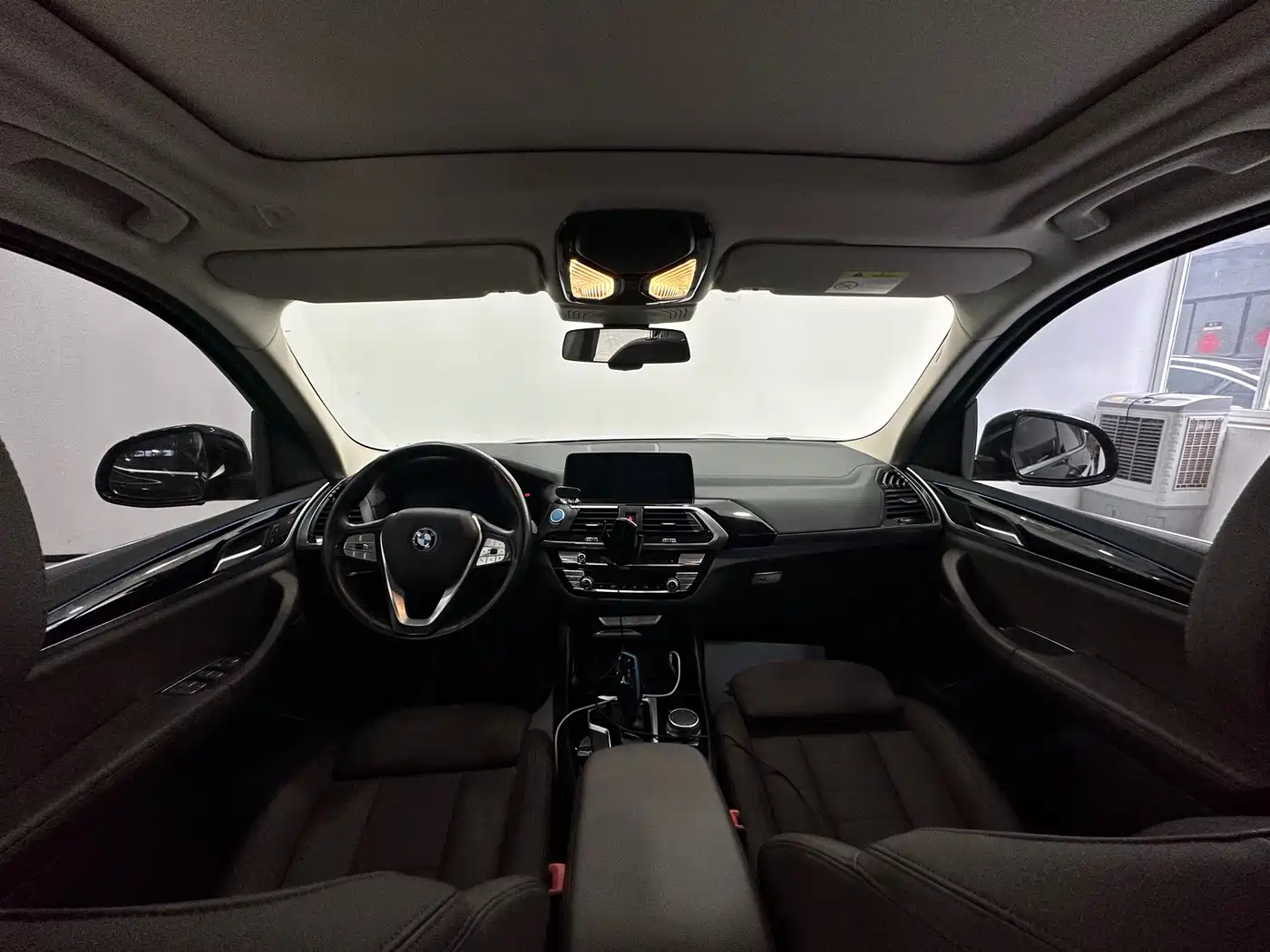 BMW iX3 2021 Facelift Leading фото 5