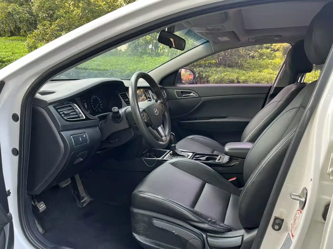 Hyundai Mistra 2014 1.8L Auto Premium DLX фото 7