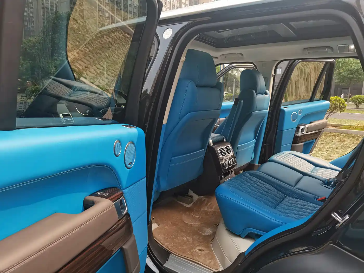 Land Rover Range Rover 2015 3.0 TDV6 Vogue фото 11