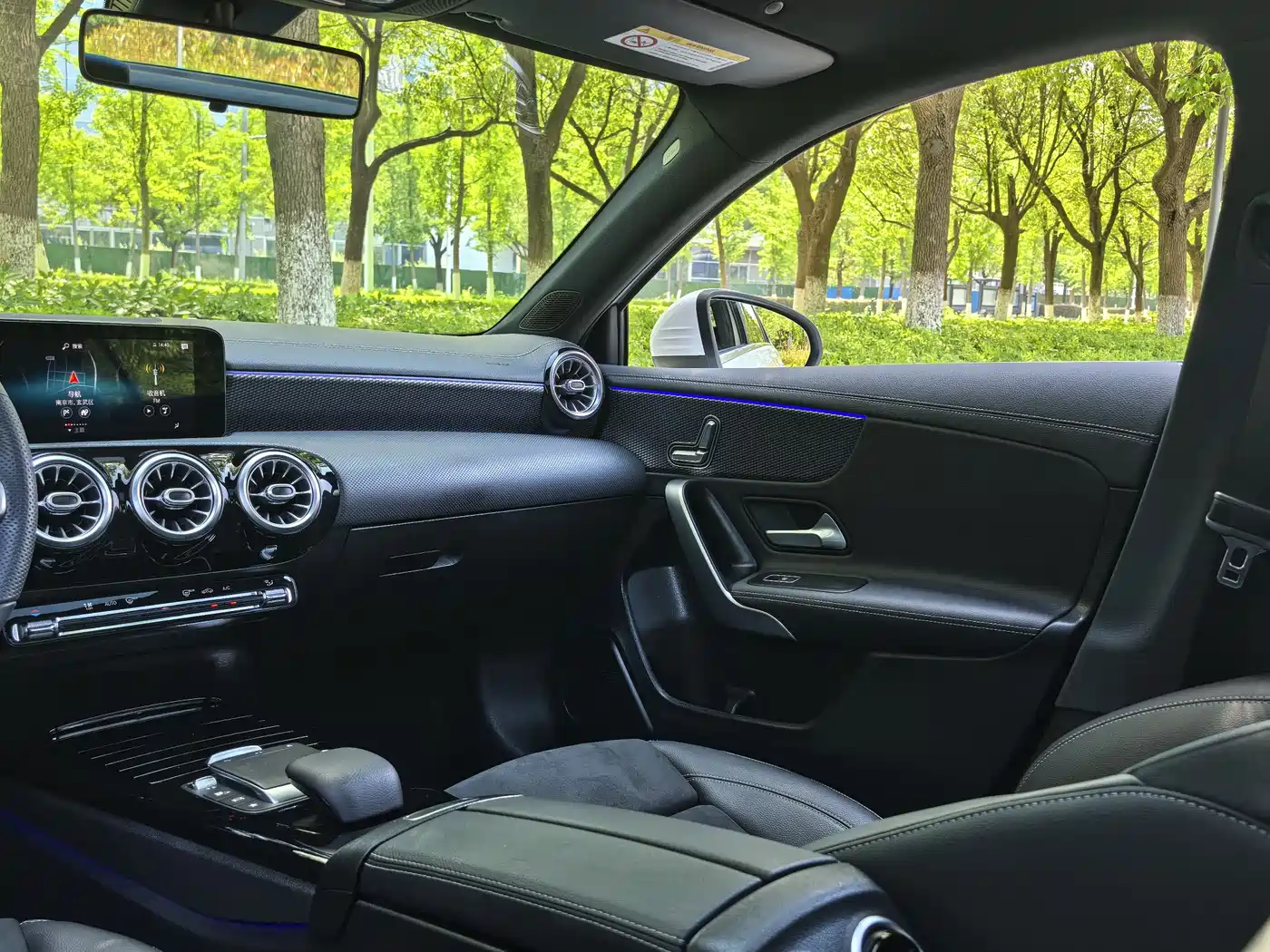 Mercedes-Benz A-Class 2021 A 200 L Sport Sedan Fashion Edition фото 16