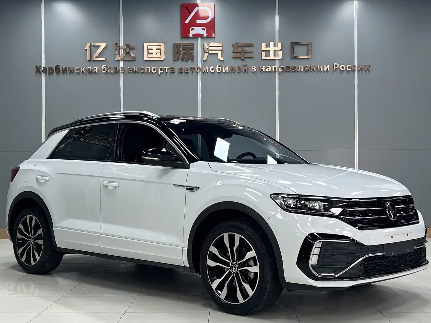 Volkswagen T-ROC 2022 280TSI DSG 2WD R-Line Pro PLUS фото 2