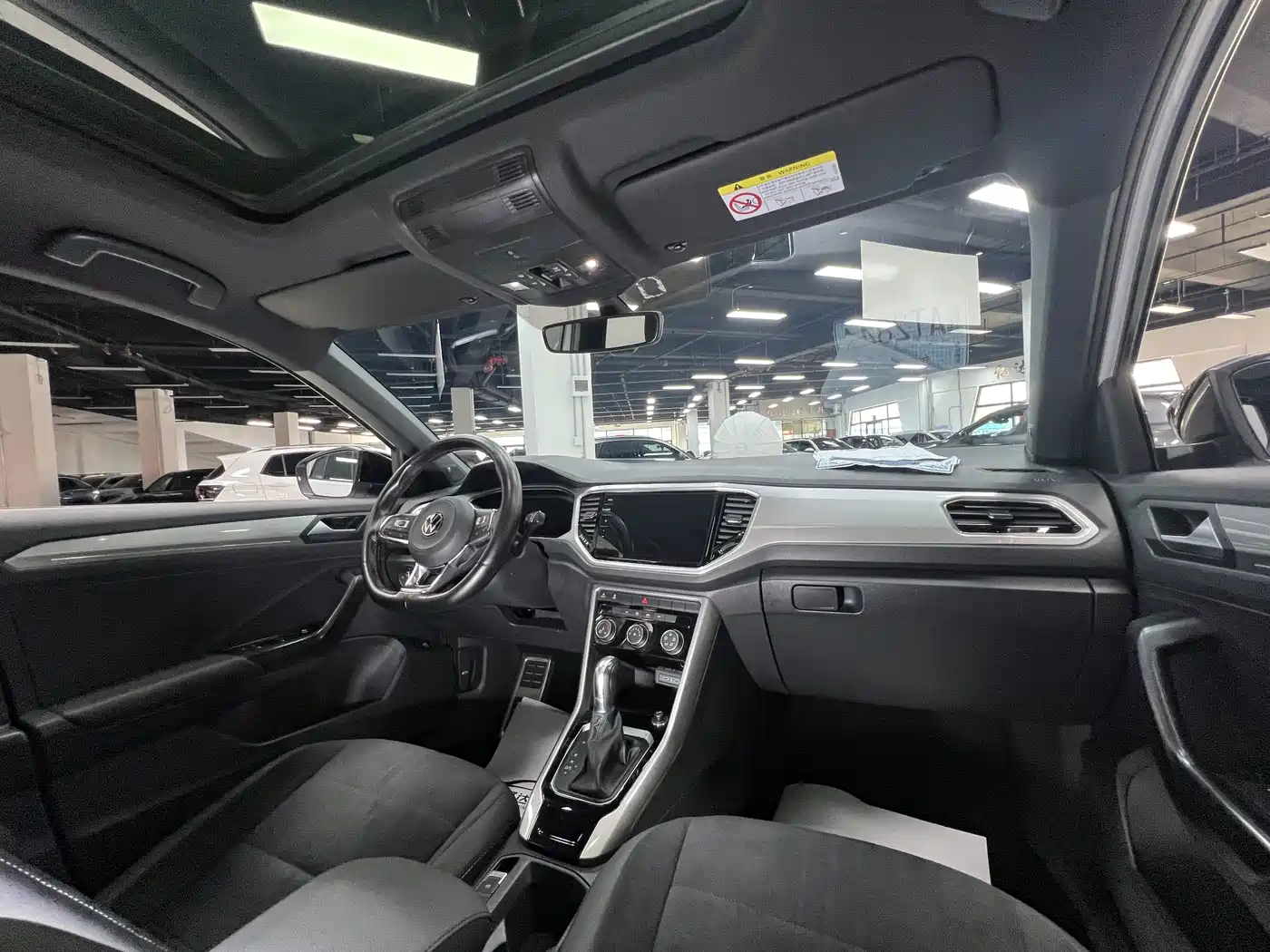 Volkswagen T-ROC 2022 280TSI DSG 2WD R-Line Pro PLUS фото 23