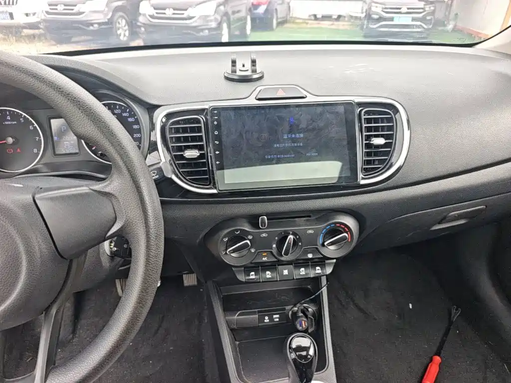 Kia Huan Chi 2022 2020 Facelift 1.4L Auto Comfort Sunroof Edition