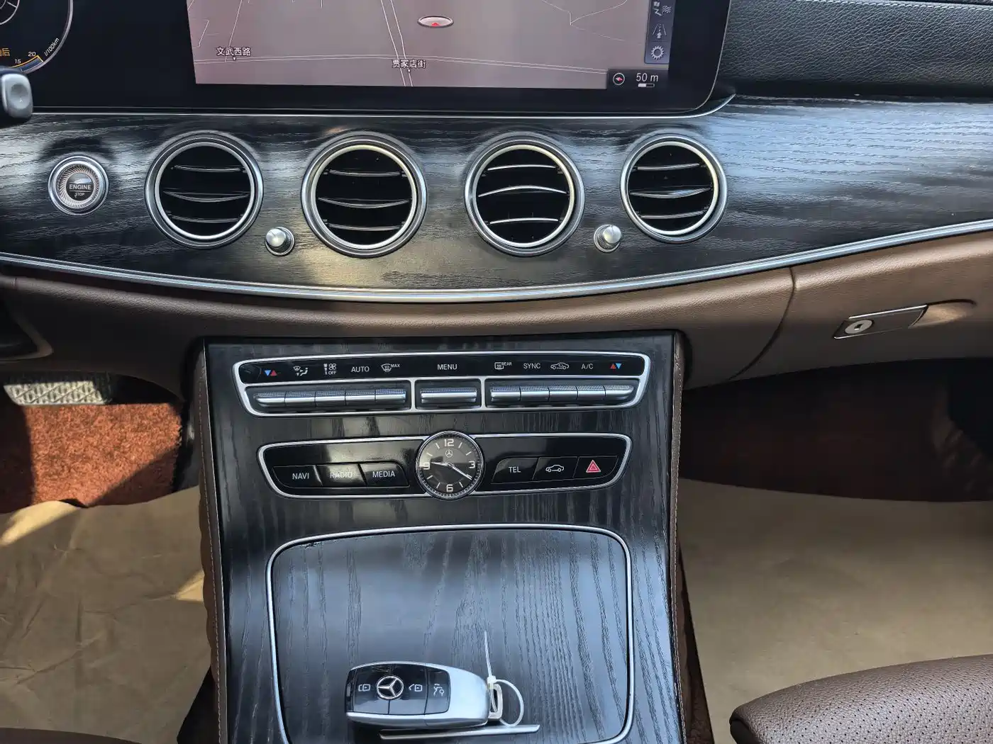 Mercedes-Benz E-Class 2019 E 260 L Sport 4MATIC фото 12