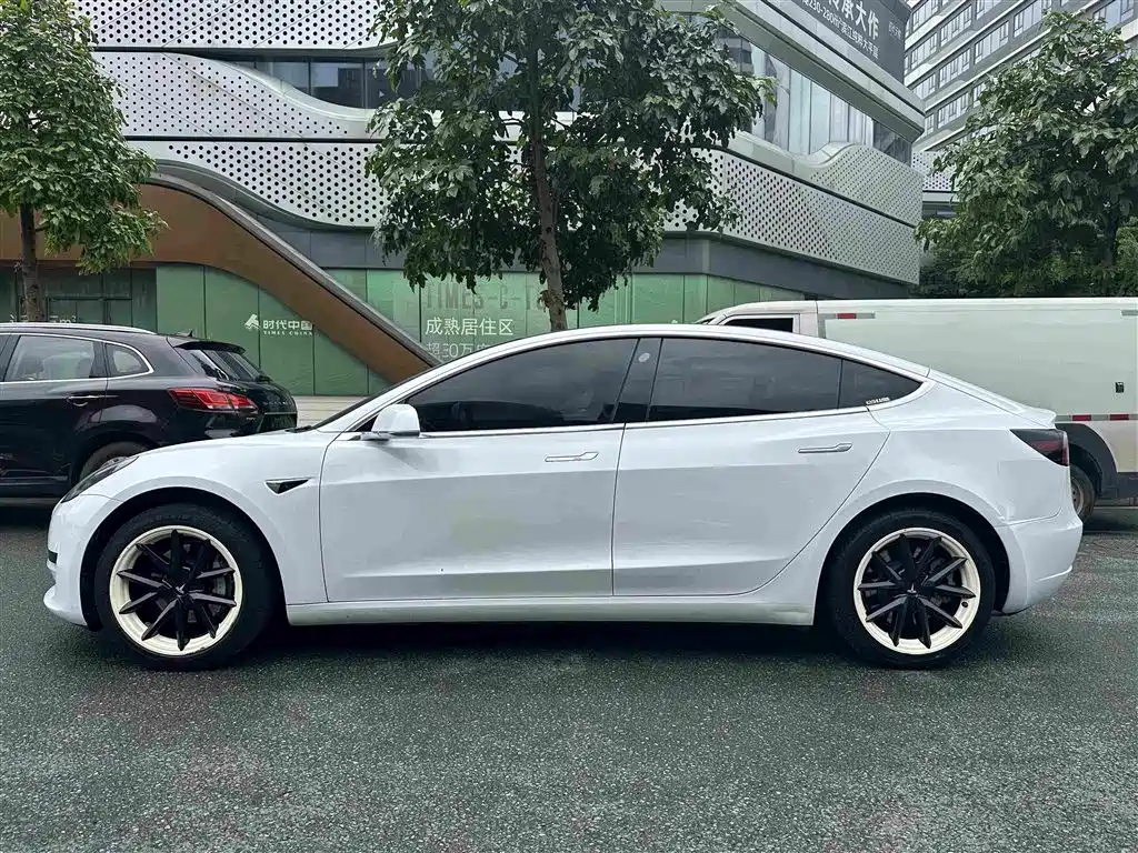 Tesla Model 3 2020 2019 Standard Range Rear-Wheel Drive Upgrade