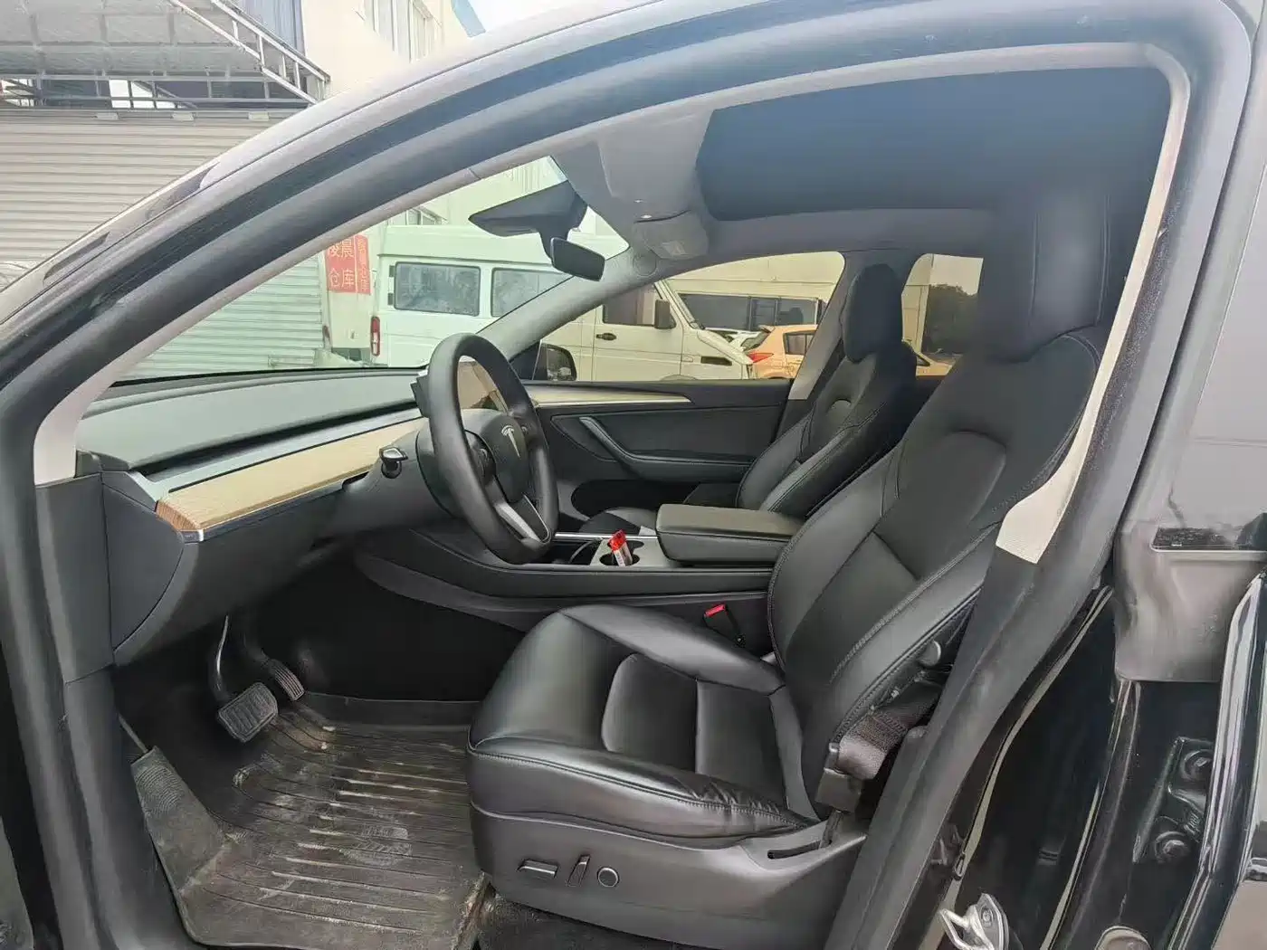 Tesla Model Y 2022 Facelift Rear-Wheel Drive Version фото 6