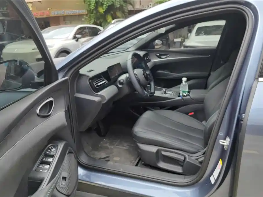 BYD Seal 06 New Energy 2025 DM-i Smart Drive 80KM Luxury фото 9