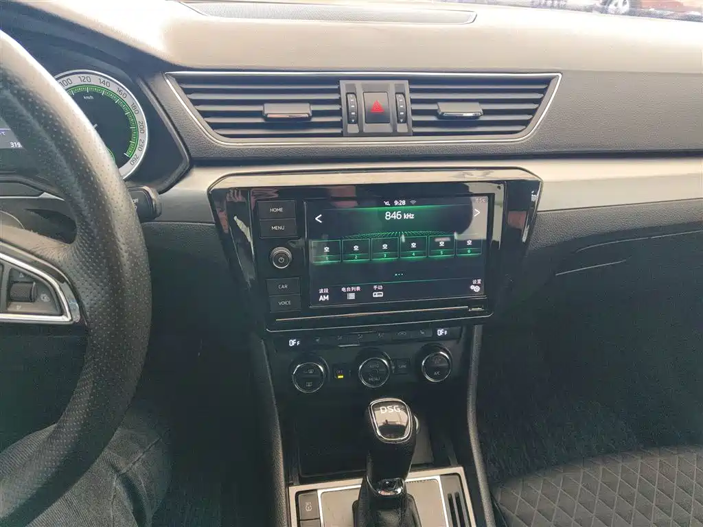 Škoda Superb 2018 TSI330 DSG Comfort Version China VI фото 13