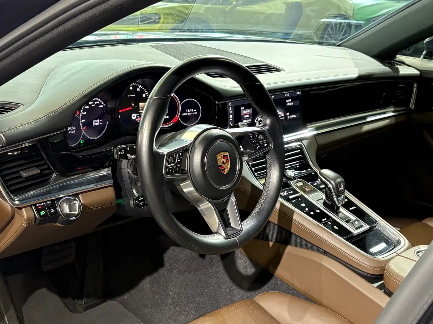 Porsche Panamera 2017 Panamera 4 Sport Turismo 3.0T фото 7