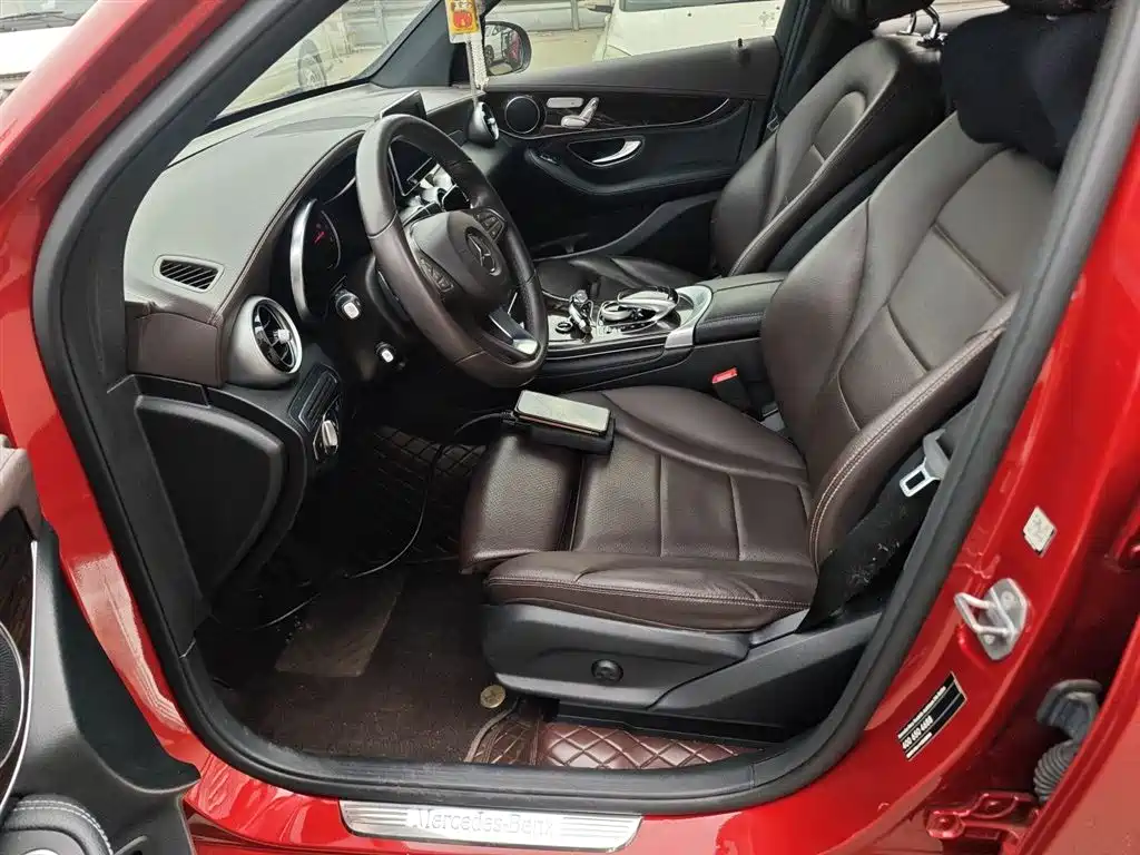 Mercedes-Benz GLC 2018 Facelift GLC 260 4MATIC Dynamic фото 11
