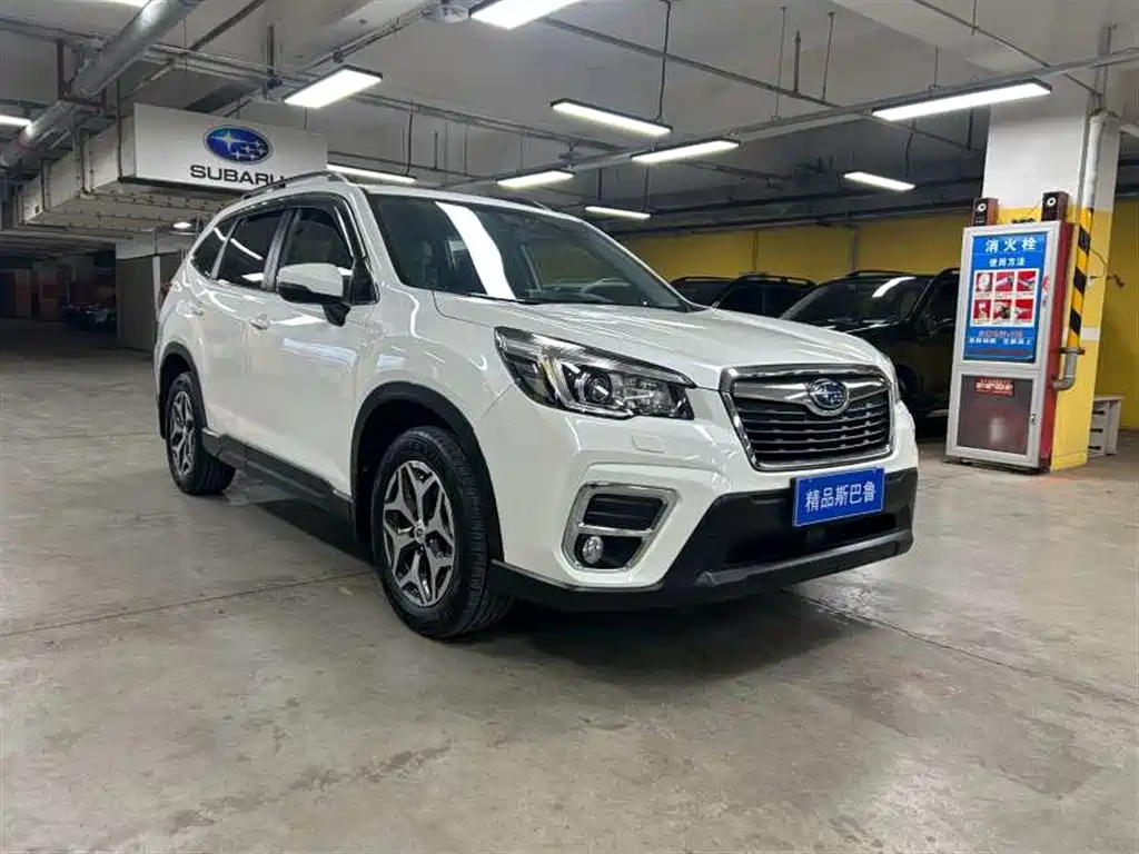 Subaru Forester 2019 2.0i Luxury Edition EyeSight фото 3