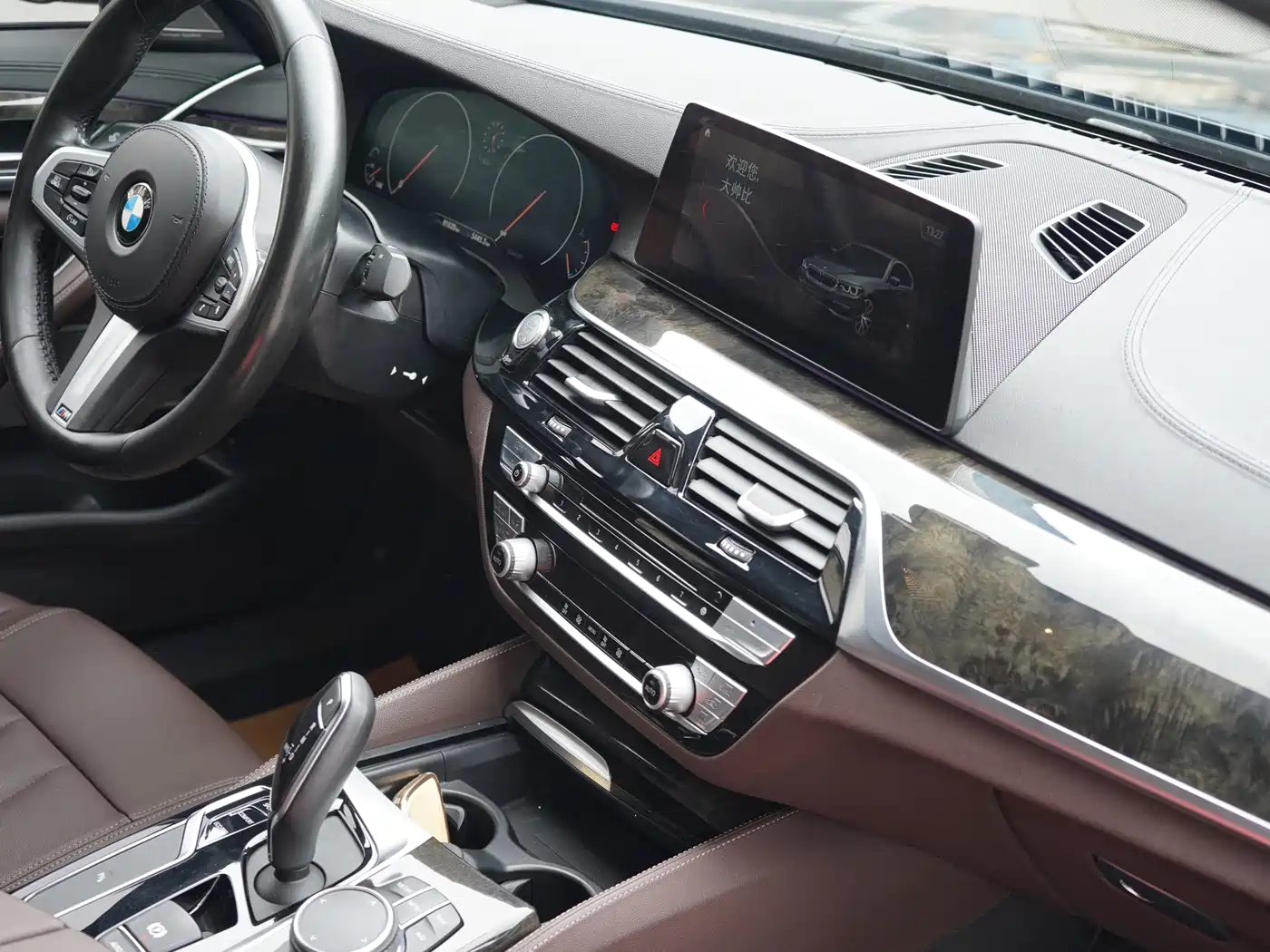 BMW 5 Series 2018 525Li M Sport Package фото 6