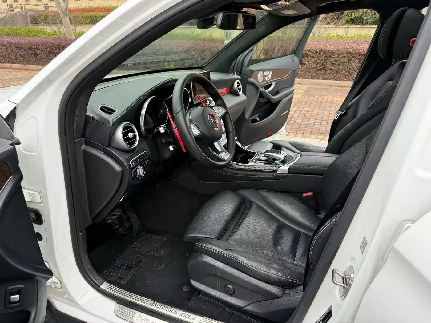 Mercedes-Benz GLC 2019 GLC 300 L 4MATIC Dynamic фото 6