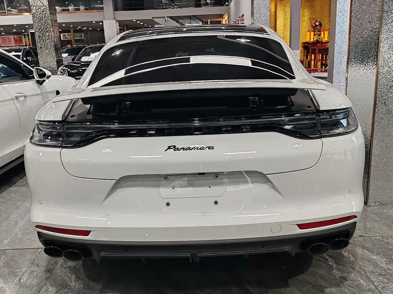 PORSCHE PANAMERA