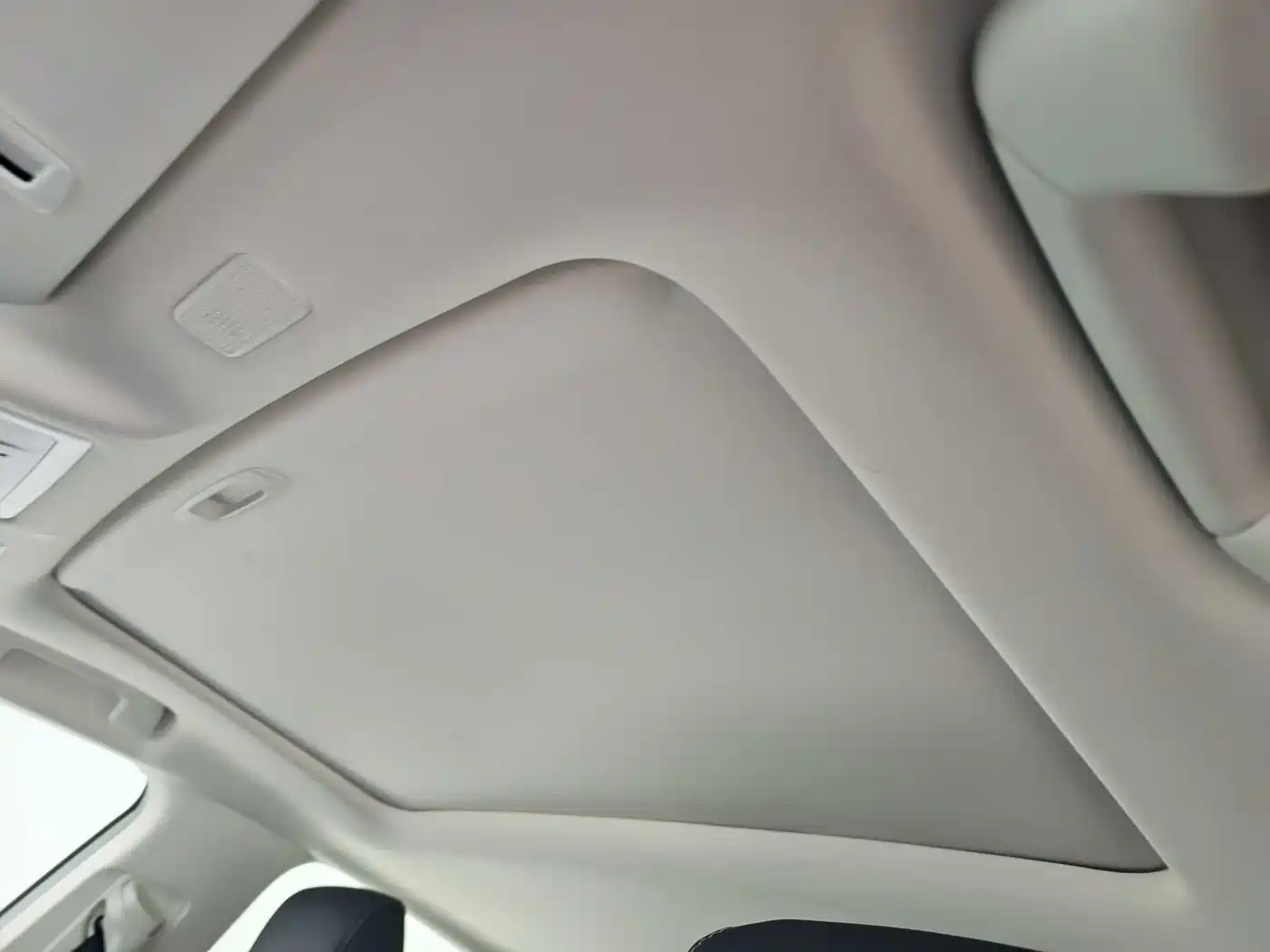 Lexus ES 2020 200 Excellence фото 12