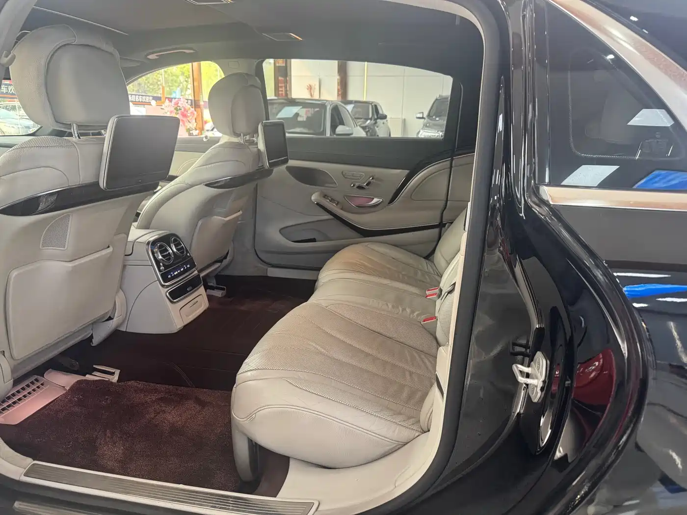 Mercedes-Benz Maybach S-Class 2015 S 400 4MATIC фото 6