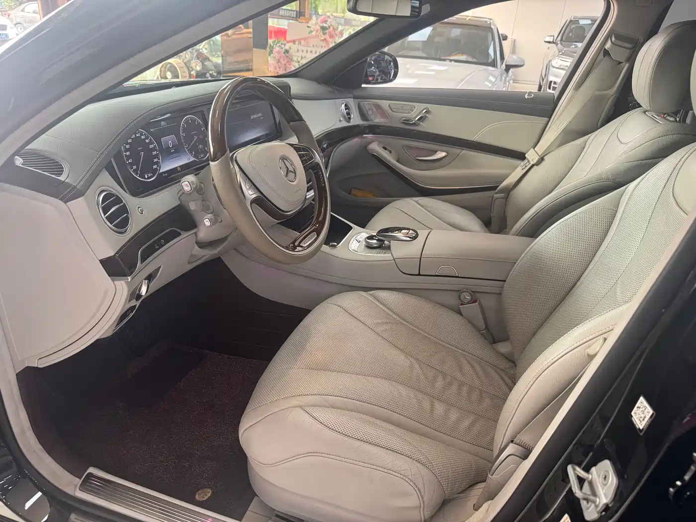 Mercedes-Benz Maybach S-Class 2015 S 400 4MATIC фото 5