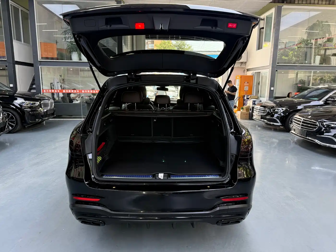 Mercedes-Benz GLC 2022 Model GLC 260 L 4MATIC Dynamic Edition фото 16