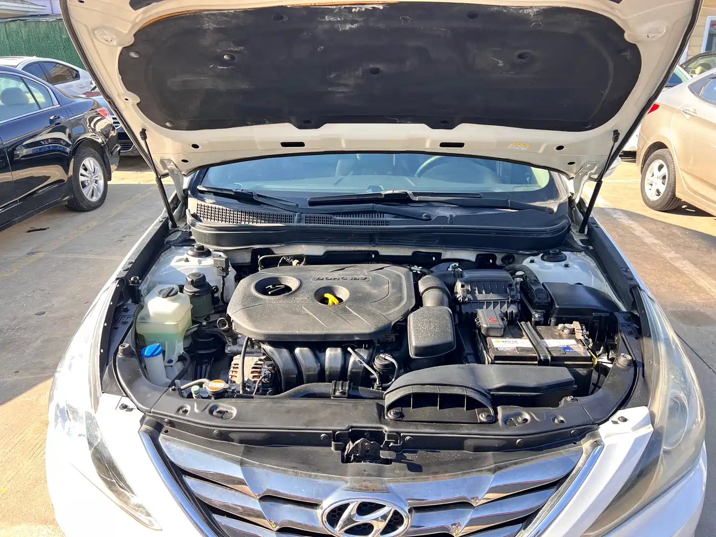 Hyundai Sonata 2013 2.0L Automatic Premium Edition фото 24