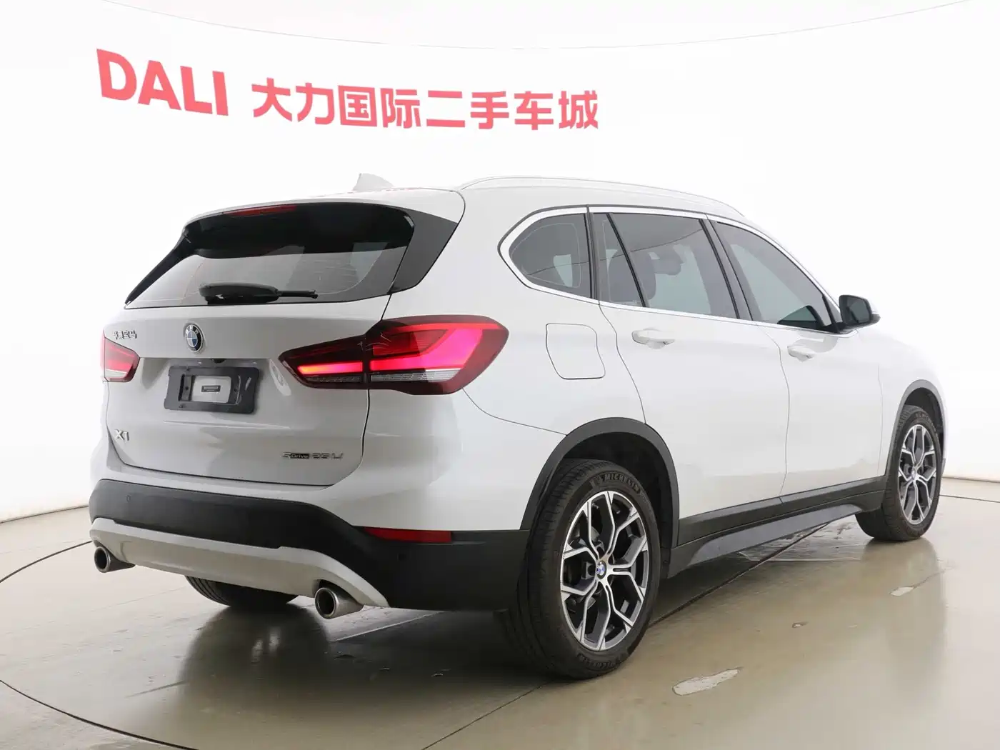 BMW X1 2021 sDrive25Li Leading фото 15
