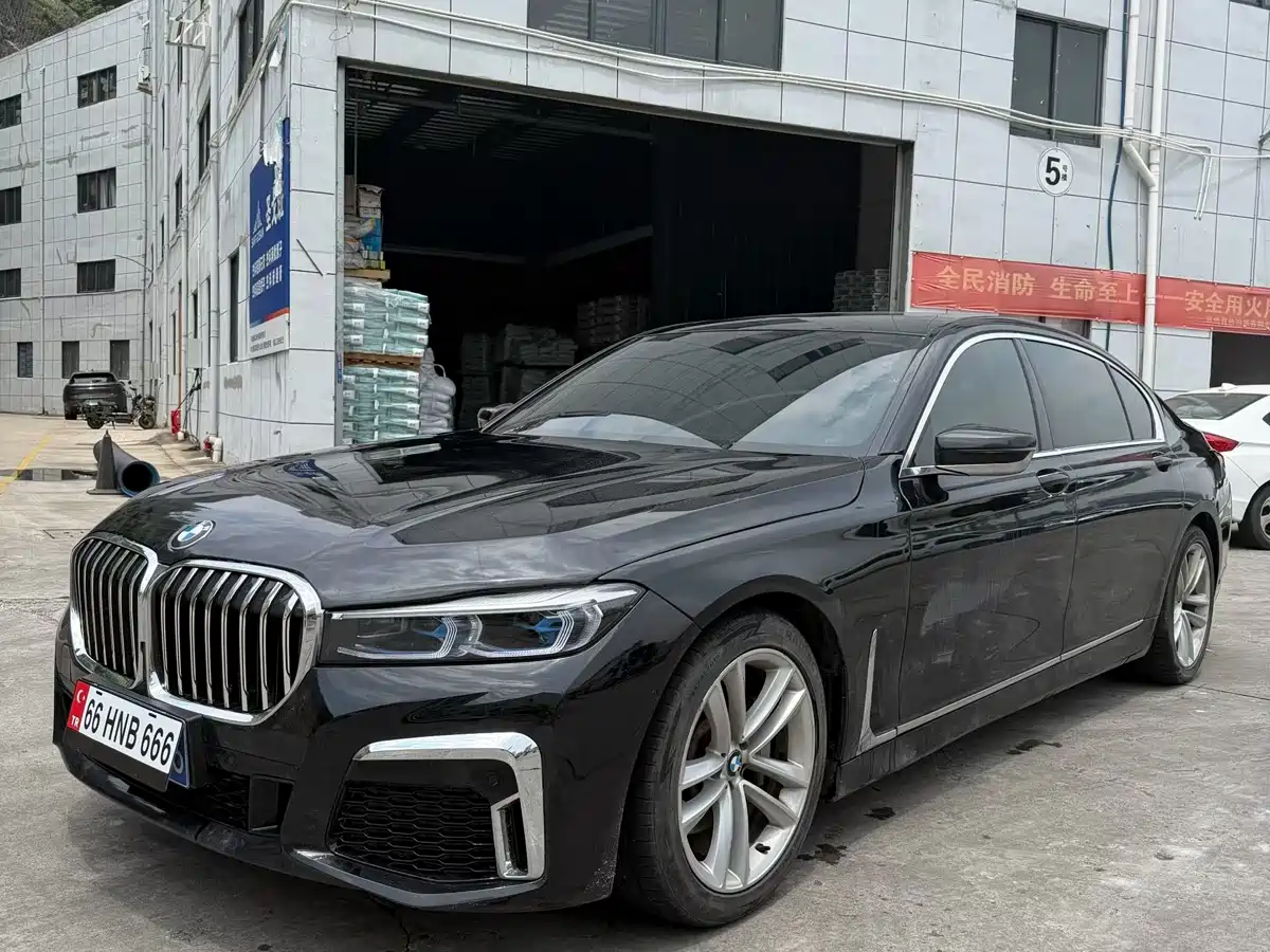 BMW 7 Series 2016 730Li Leading