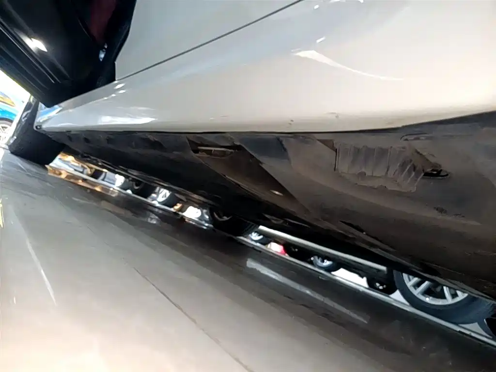 BMW 5 Series New Energy 2022 Facelift II 535Le Pioneer Edition M Sport Package фото 22