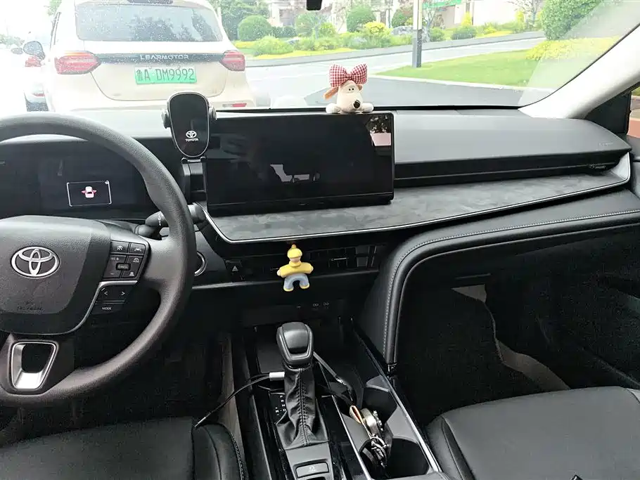 Toyota Camry 2024 2.0E Elite Edition фото 13