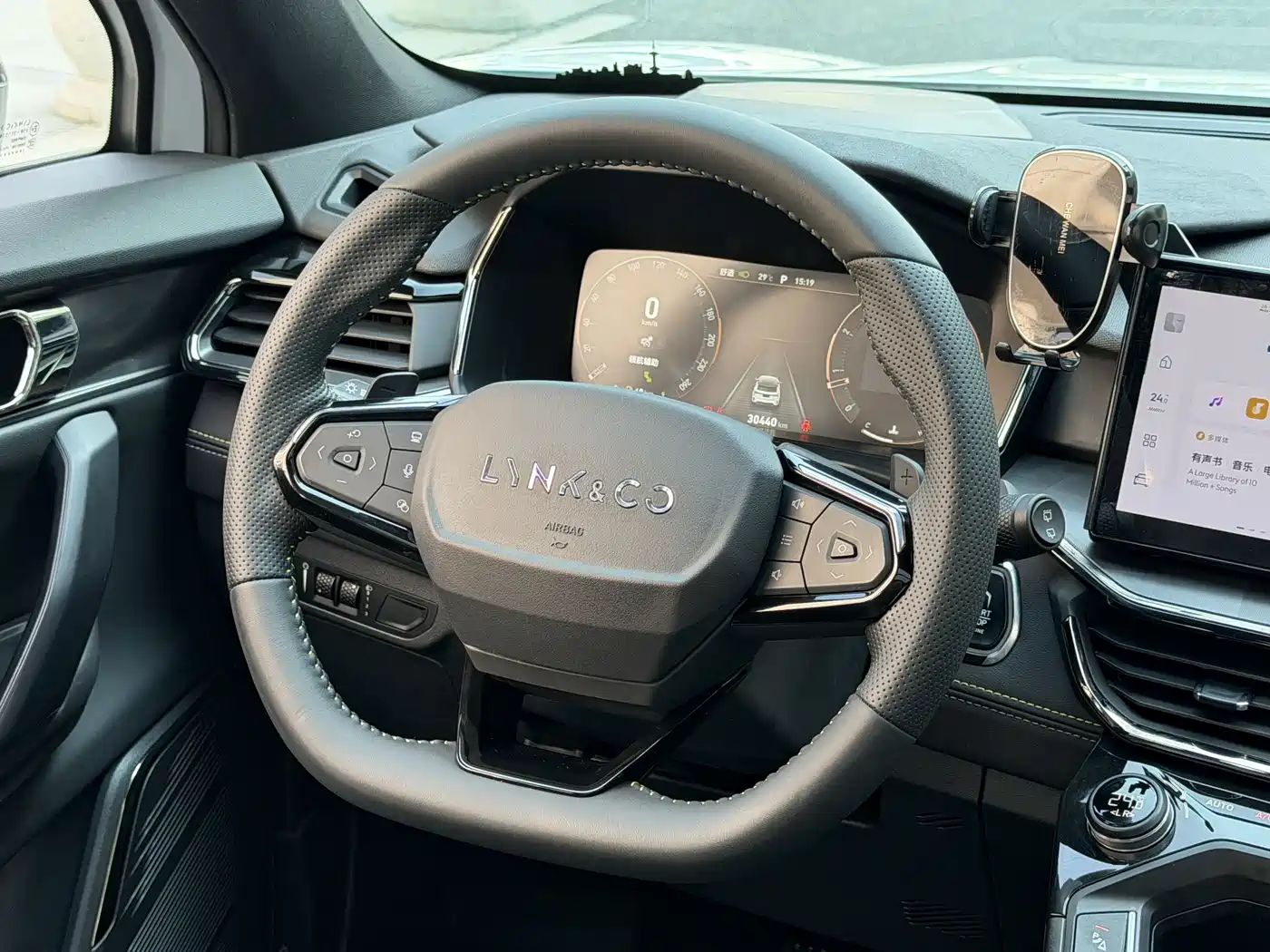 Lynk & Co 06 2023 Remix 1.5T Power Halo фото 12