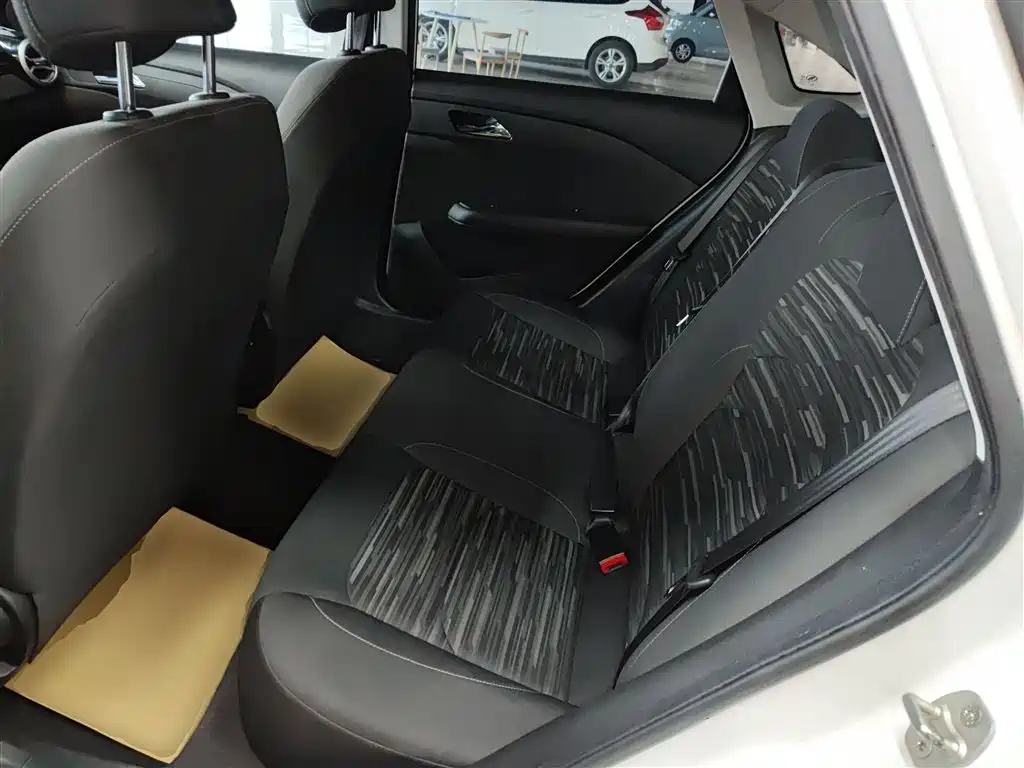 Chevrolet Monza 2023 1.5L DCT Enjoyment Edition фото 13