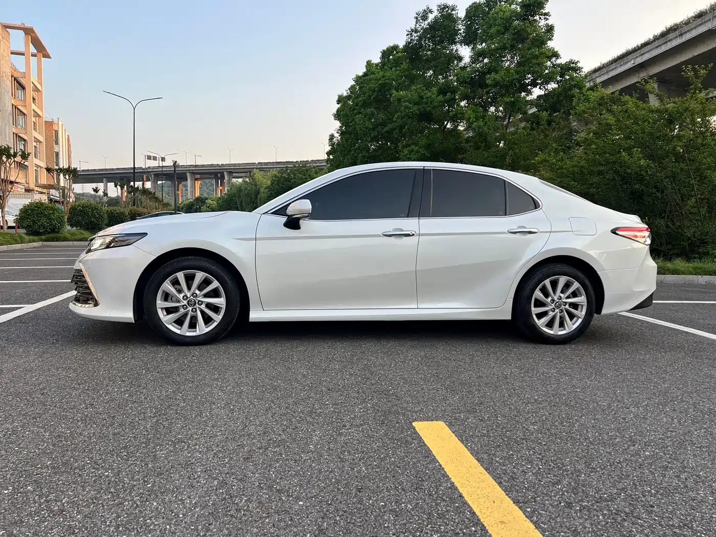 Toyota Camry 2021 2.0G Luxury Edition фото 4