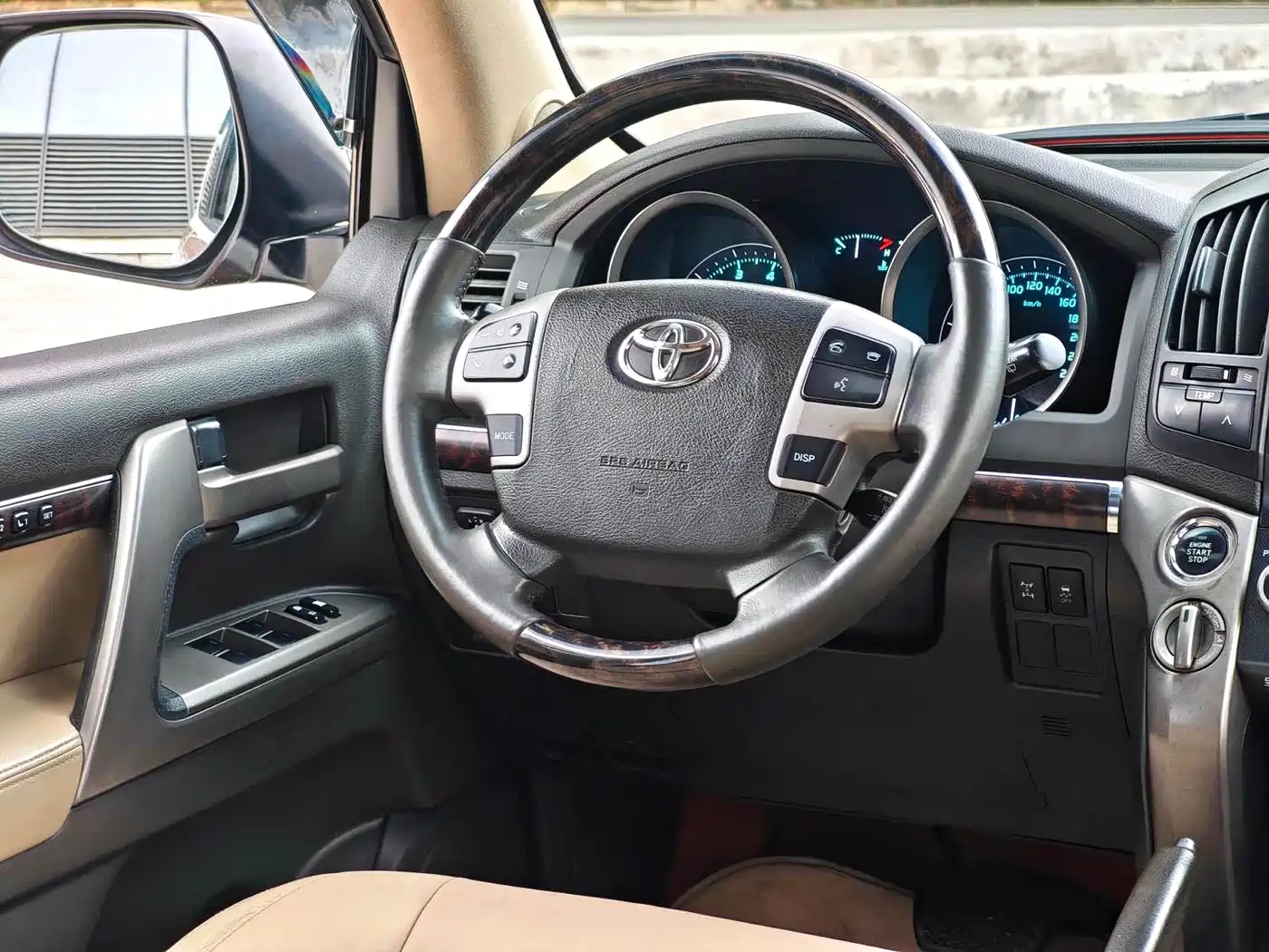 Toyota Land Cruiser 2010 Model 4.7L Automatic VX фото 11