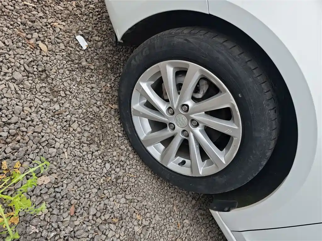 Buick Verano 2019 Sedan 15S Auto Leading фото 23