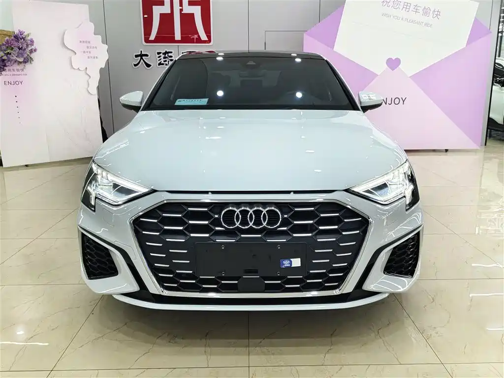 Audi A3 2023 Facelift A3L Limousine 35 TFSI Fashion Sport фото 2