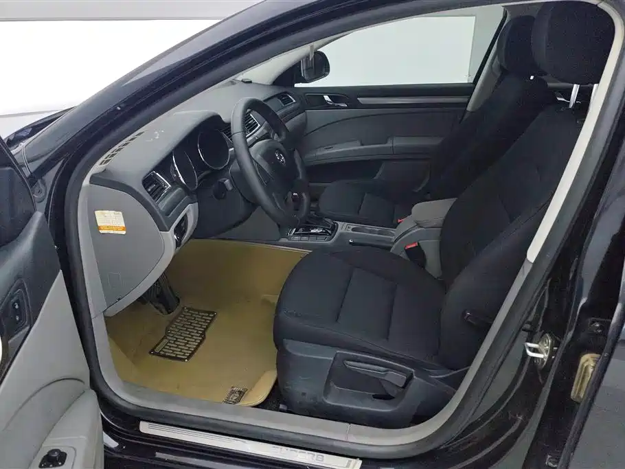 Škoda Superb 2013 1.4TSI DSG Gentleman Edition фото 9