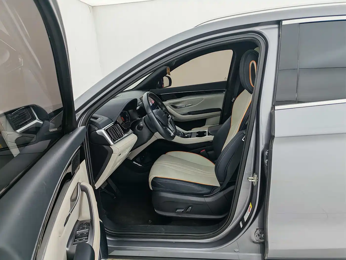BYD Song PLUS PHEV 2023 Champion Edition DM-i 110KM Flagship PLUS фото 6
