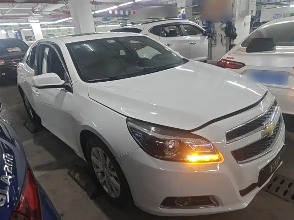 Chevrolet Malibu 2014 2.0L Automatic Luxury фото 4