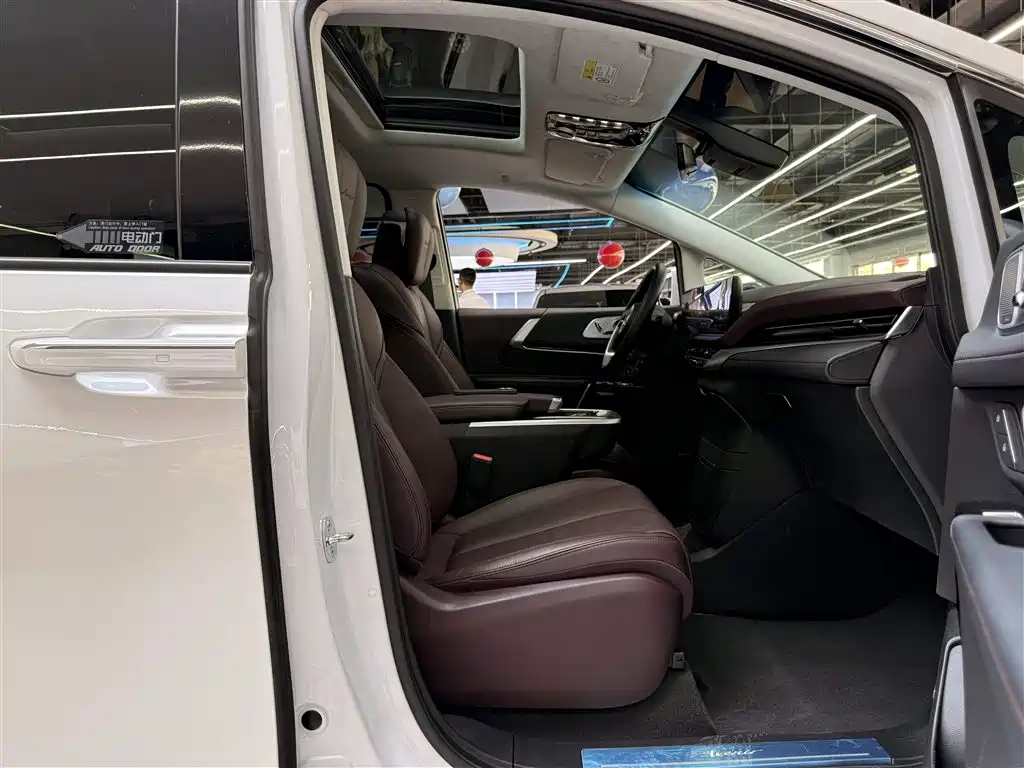 Buick Century 2023 2.0T 6-Seat World Edition фото 8