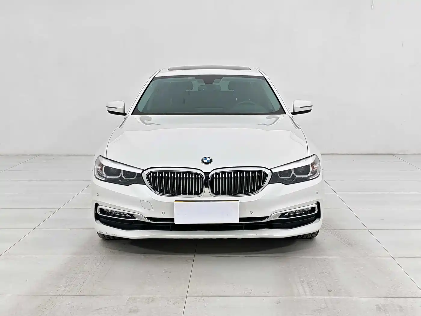 BMW 5 Series 2018 525Li Luxury Package фото 3