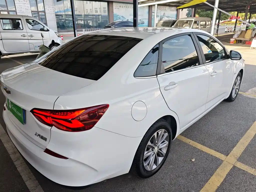 Chevrolet Monza 2022 320 Automatic Enjoyment Sunroof Edition фото 5
