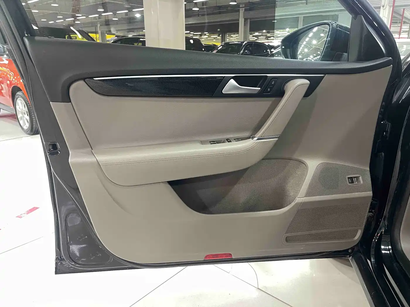 Volkswagen Magotan 2015 Facelift 1.8TSI Luxury фото 12