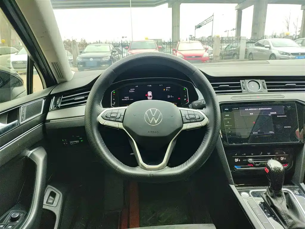 Volkswagen Magotan 2020 330TSI DSG Luxury фото 7