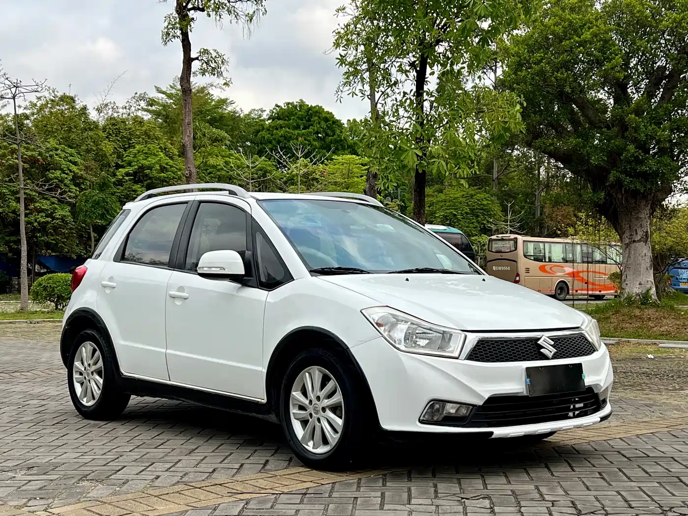 Suzuki SX4 2014 2013 1.6L Automatic Coolray